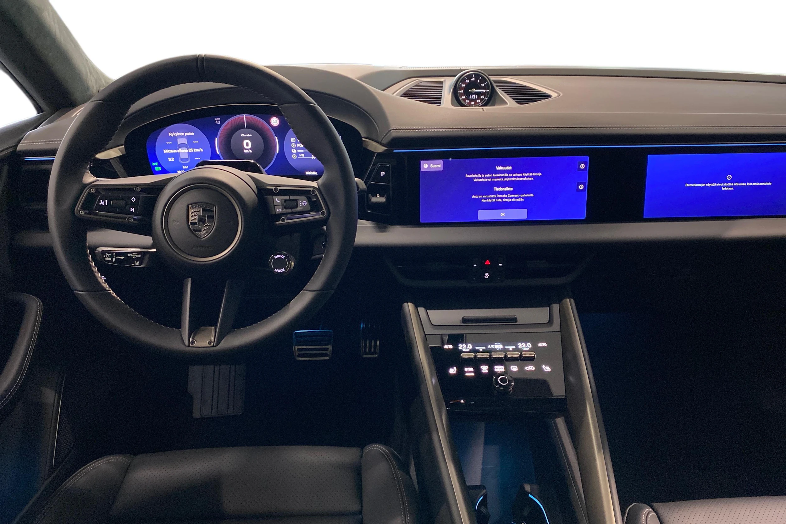 harmaa Porsche Macan 2026 kuva 6.