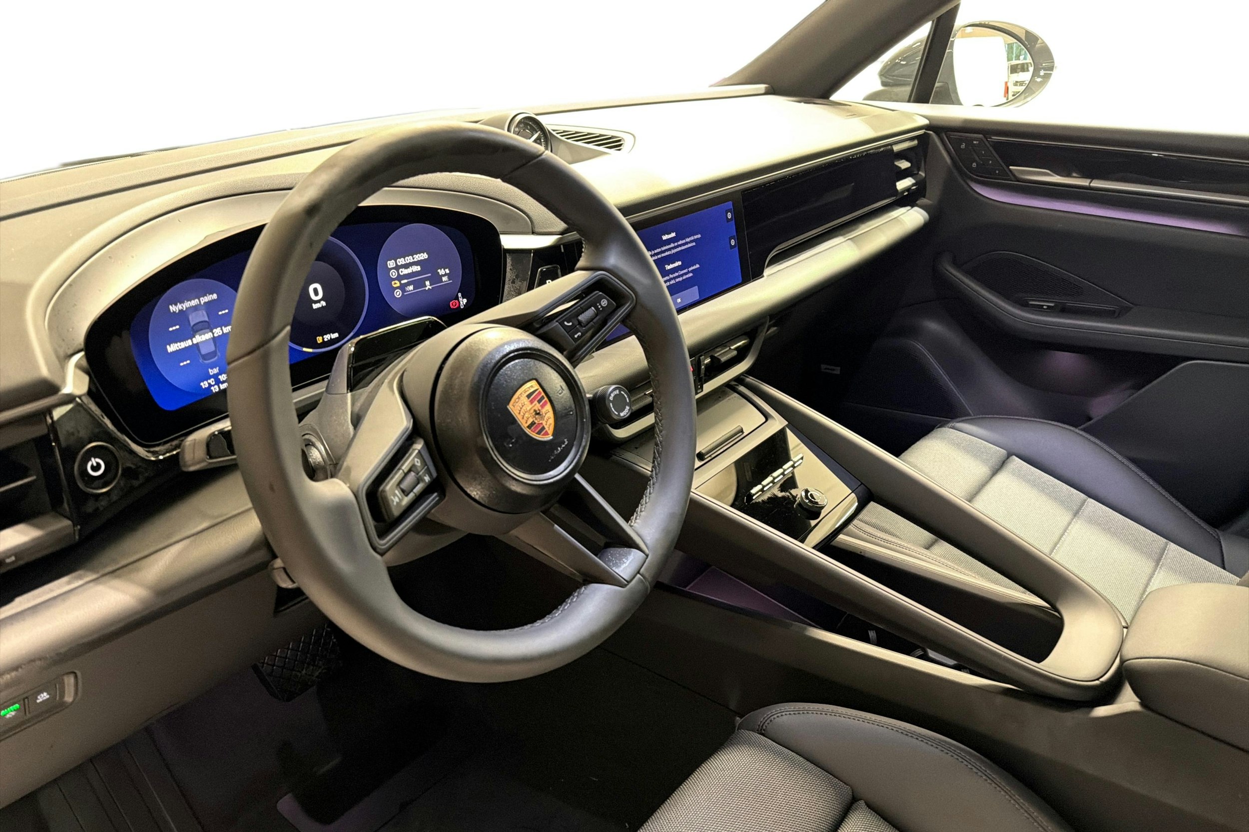 harmaa Porsche Macan 2026 kuva 7.