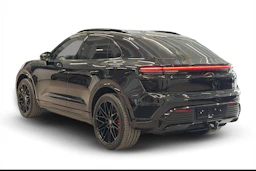 musta Porsche Macan 2026 kuva 2.
