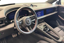 musta Porsche Macan 2026 kuva 7.