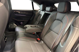 musta Porsche Macan 2026 kuva 8.