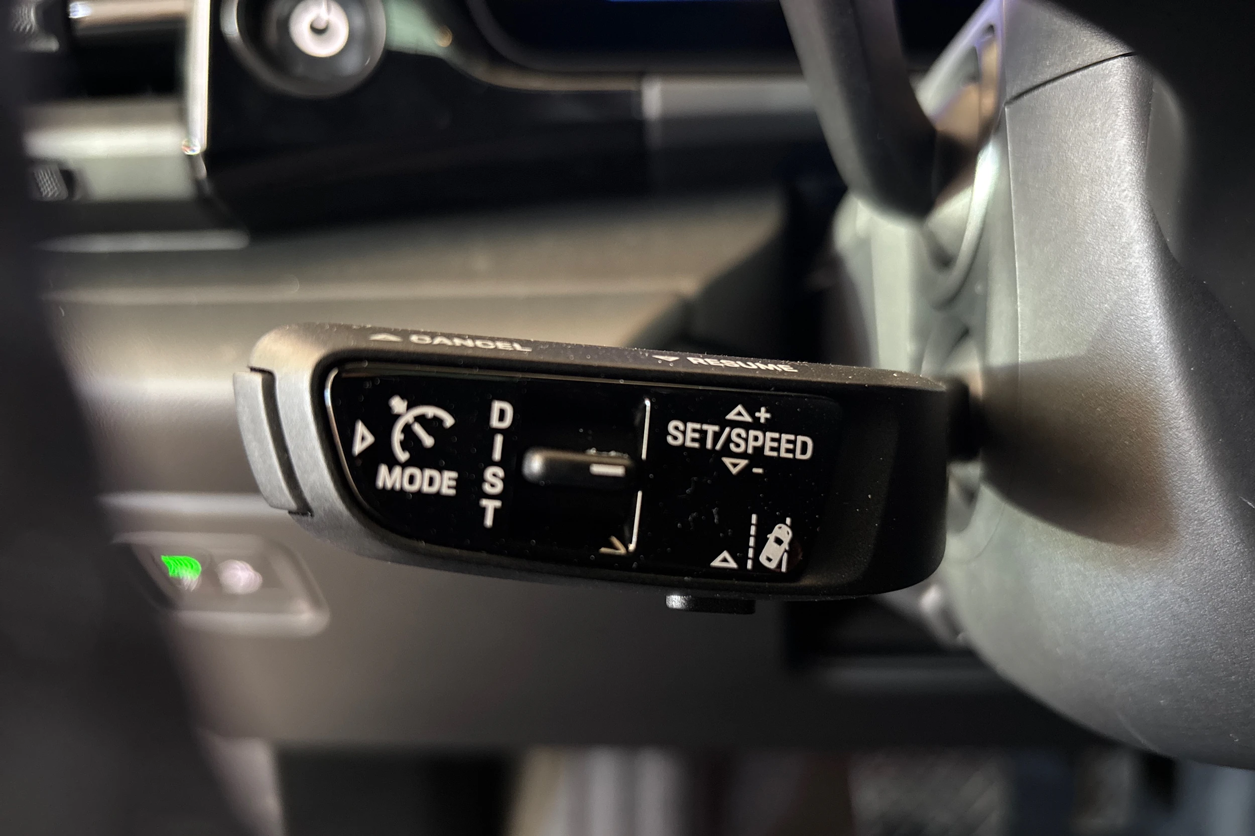 sininen Porsche Macan 2026 kuva 17.