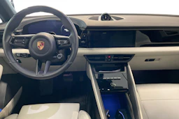 sininen Porsche Macan 2026 kuva 8.