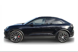 musta Porsche Macan 2026 kuva 6.