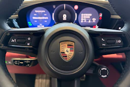 musta Porsche Macan 2026 kuva 12.