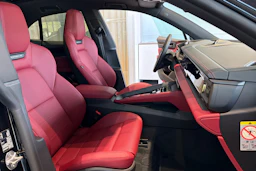 musta Porsche Macan 2026 kuva 21.