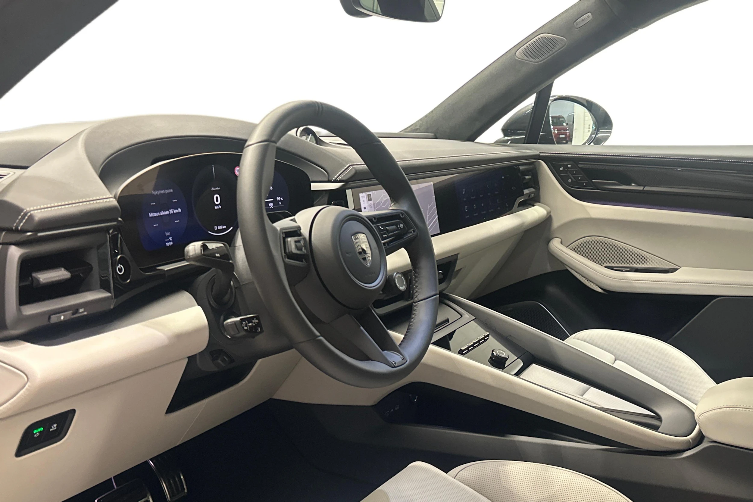 harmaa Porsche Macan 2026 kuva 5.