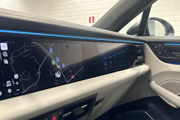 harmaa Porsche Macan 2026 kuva 13.