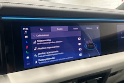 harmaa Porsche Macan 2026 kuva 23.