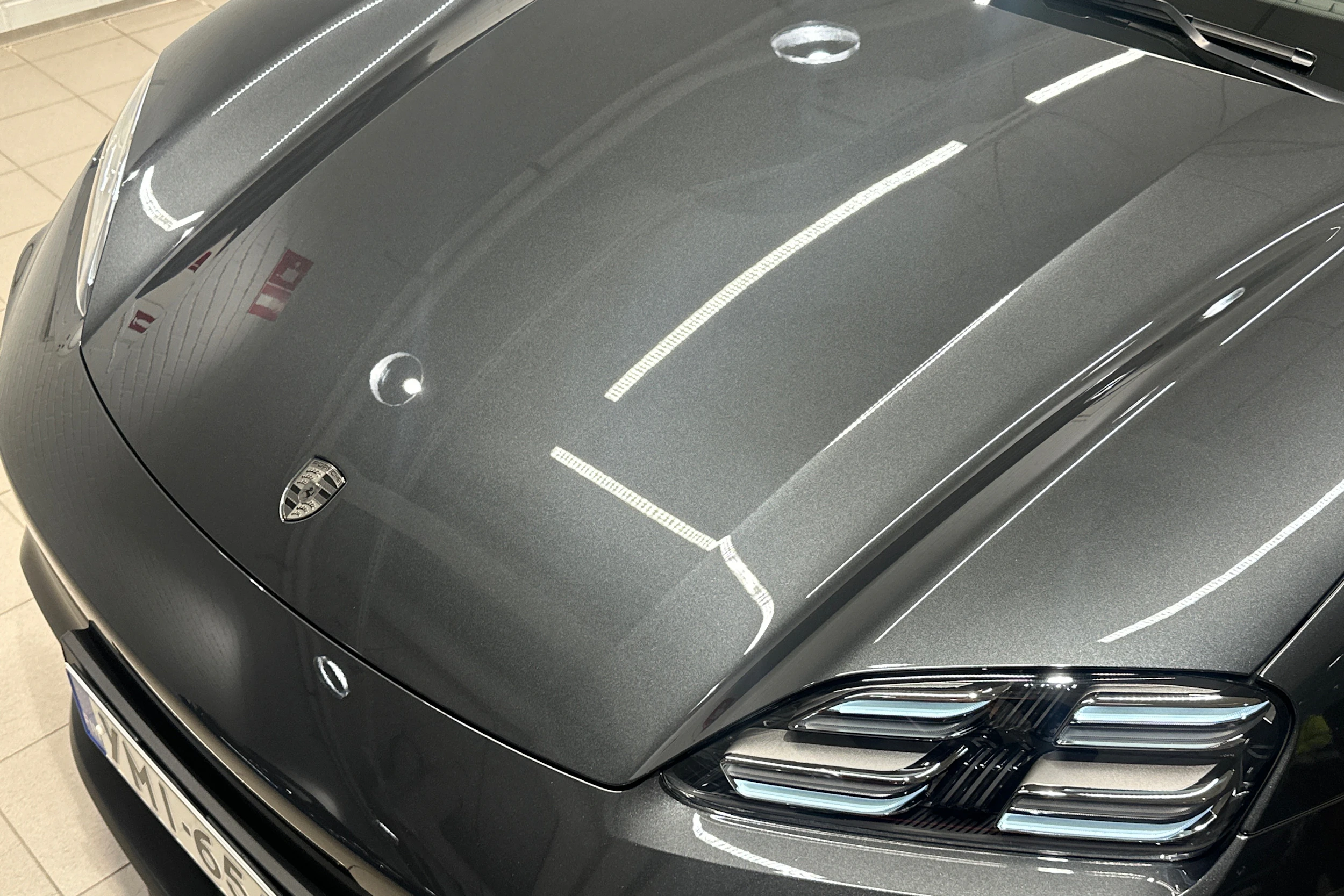 harmaa Porsche Macan 2026 kuva 29.