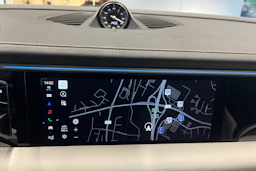 met. harmaa Porsche Macan 2026 kuva 21.