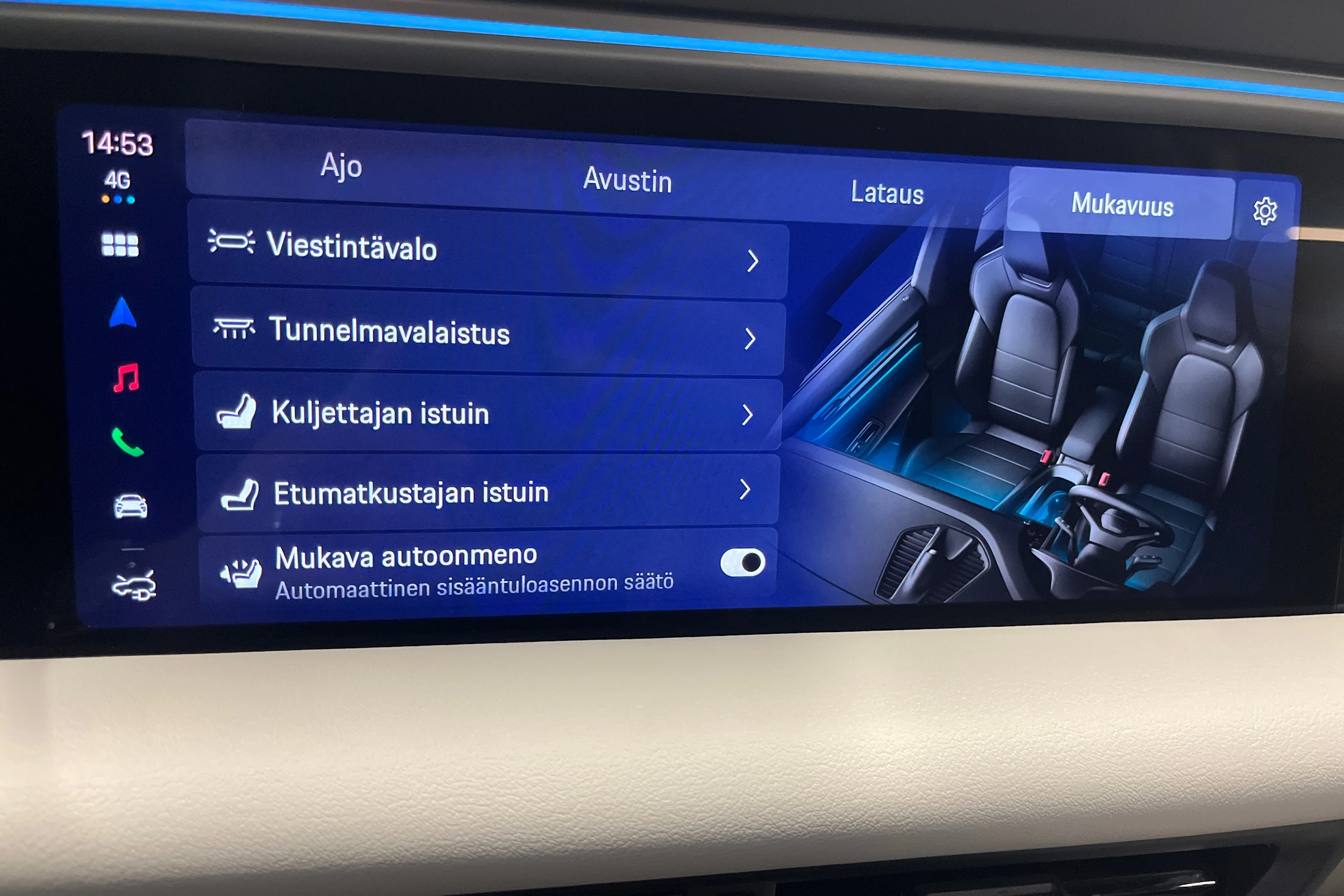 met. harmaa Porsche Macan 2026 kuva 24.