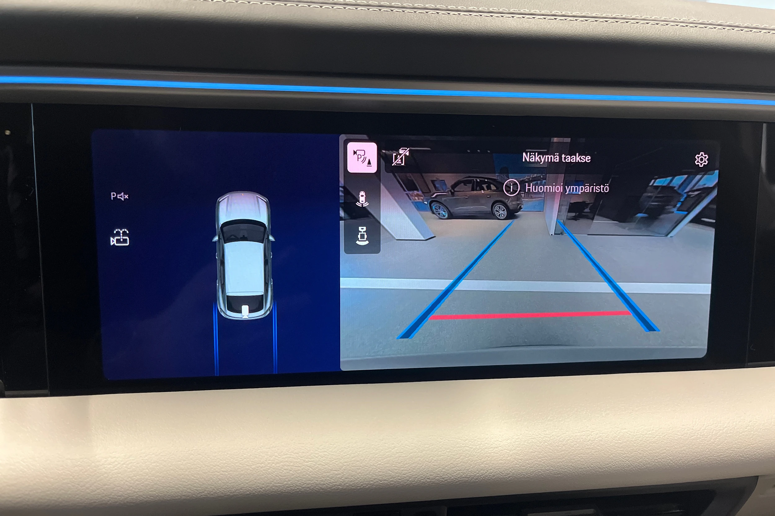 met. harmaa Porsche Macan 2026 kuva 25.