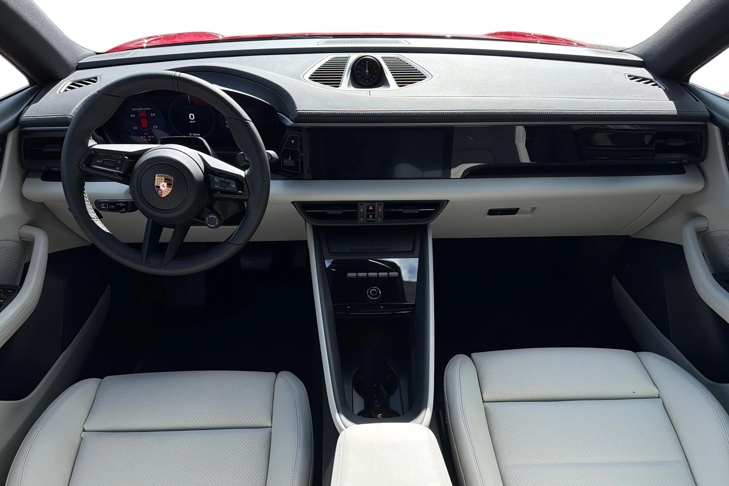 punainen Porsche Macan 2026 kuva 7.