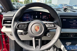 punainen Porsche Macan 2026 kuva 16.