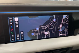 met. sininen Porsche Macan 2026 kuva 12.