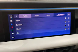 met. sininen Porsche Macan 2026 kuva 13.