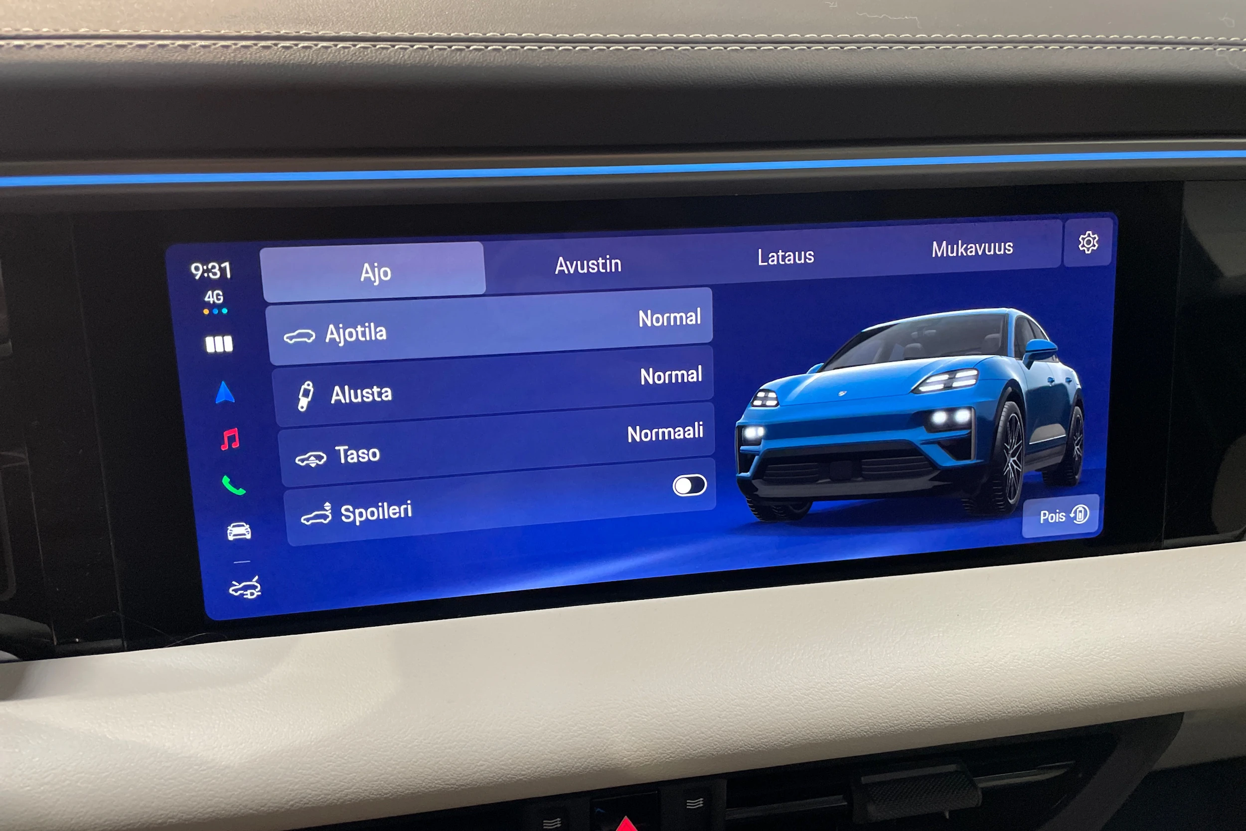 met. sininen Porsche Macan 2026 kuva 14.