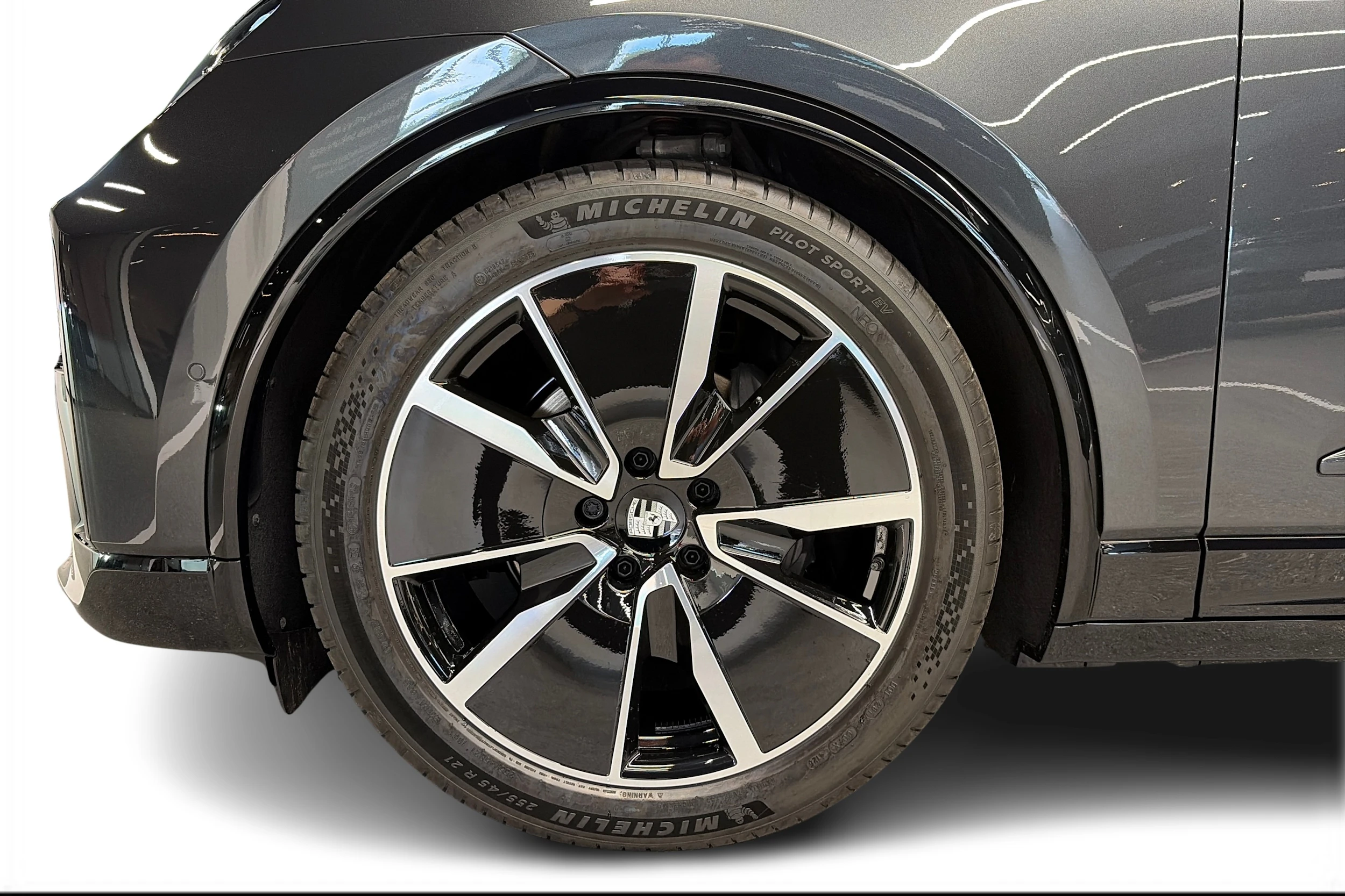 harmaa Porsche Macan 2026 kuva 9.
