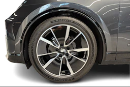 harmaa Porsche Macan 2026 kuva 9.