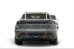 harmaa Porsche Macan 2026 kuva 3.