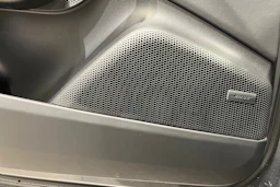 harmaa Porsche Macan 2026 kuva 15.