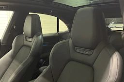harmaa Porsche Macan 2026 kuva 21.