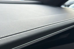 harmaa Porsche Macan 2026 kuva 20.