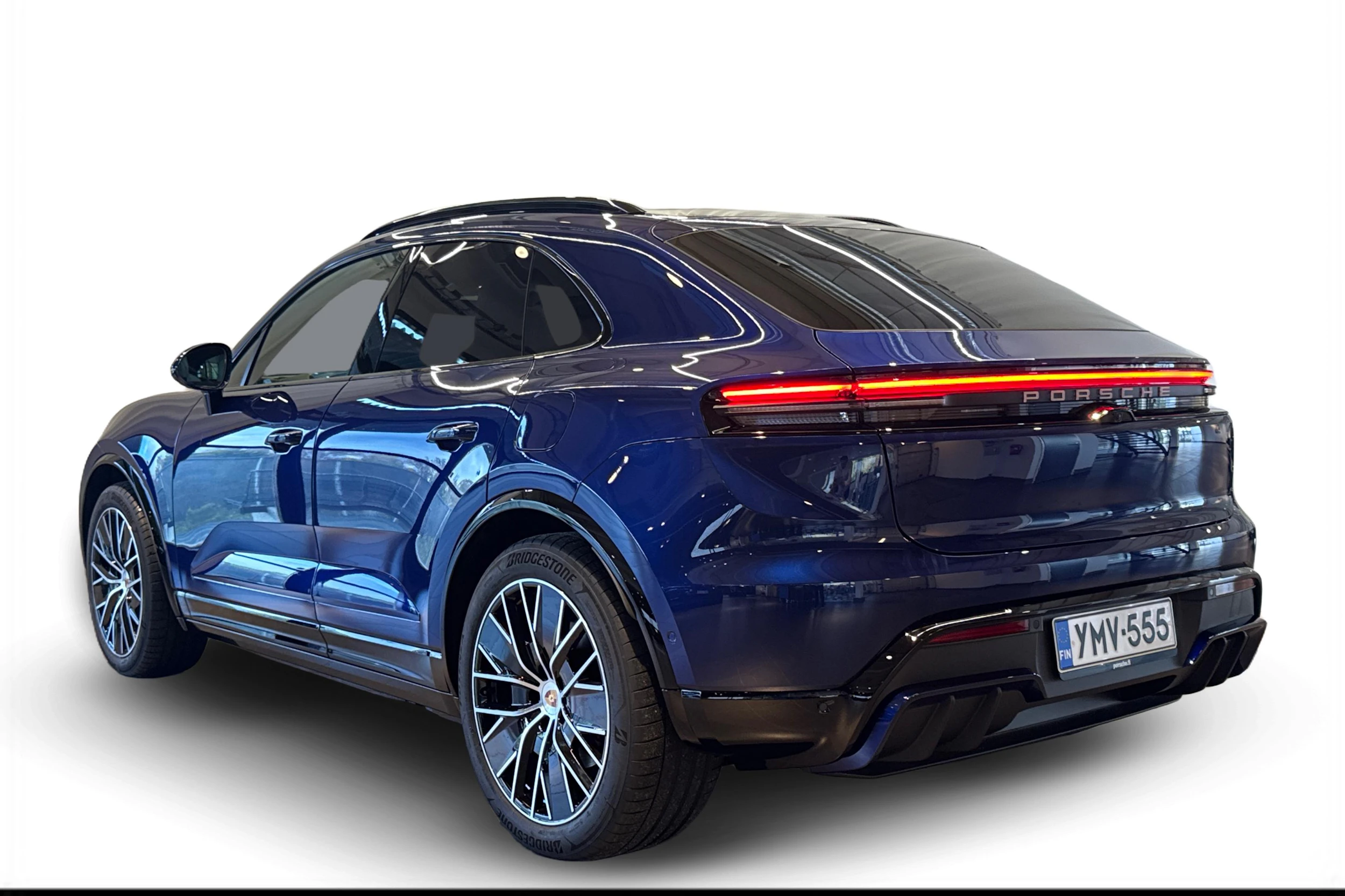 sininen Porsche Macan 2026 kuva 2.