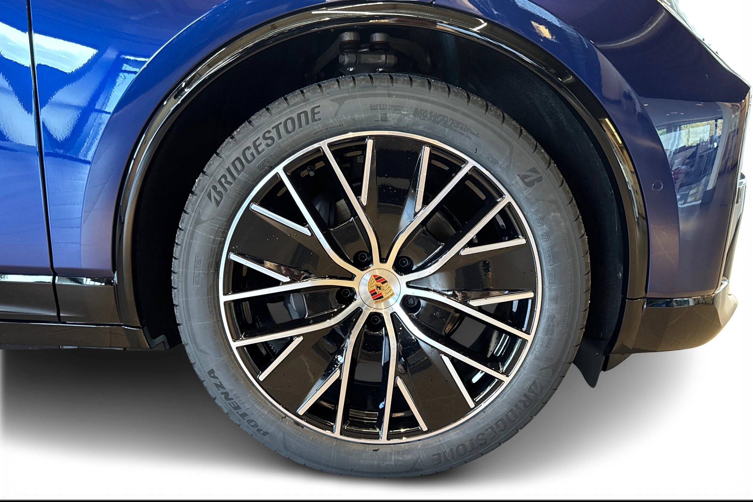 sininen Porsche Macan 2026 kuva 9.