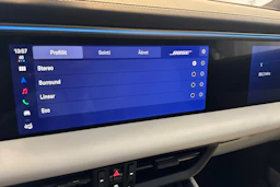 sininen Porsche Macan 2026 kuva 15.