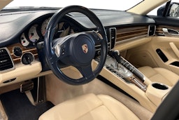 Sininen Porsche Panamera 2009 kuva 3.