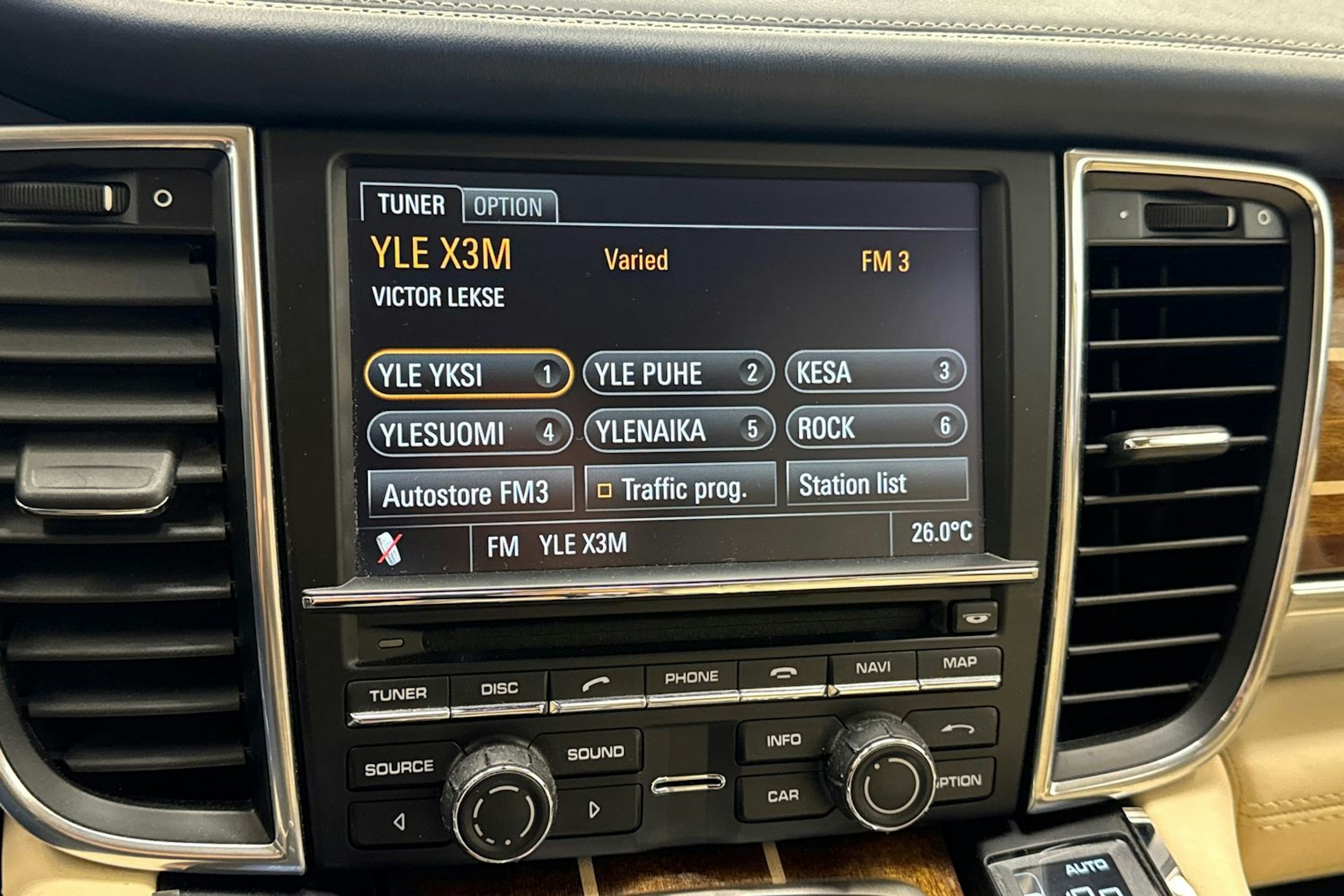 Sininen Porsche Panamera 2010 kuva 24.