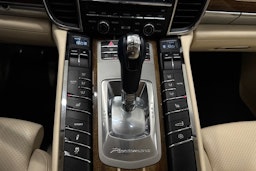 Sininen Porsche Panamera 2010 kuva 31.