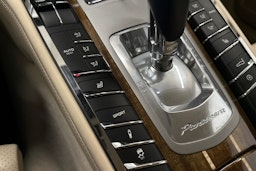 Sininen Porsche Panamera 2010 kuva 33.