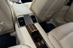 Sininen Porsche Panamera 2010 kuva 36.