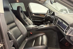 Harmaa Porsche Panamera 2012 kuva 14.