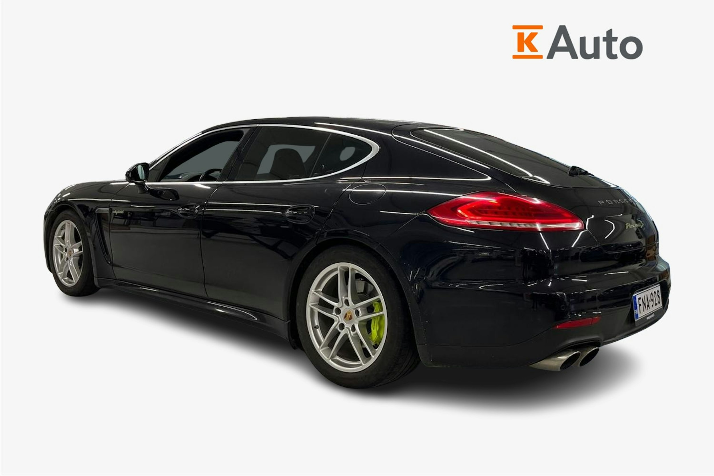 musta Porsche Panamera 2014 kuva 2.