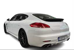 Valkoinen Porsche Panamera 2014 kuva 2.