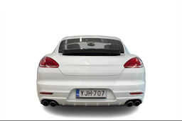Valkoinen Porsche Panamera 2014 kuva 3.