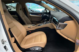 Valkoinen Porsche Panamera 2014 kuva 12.