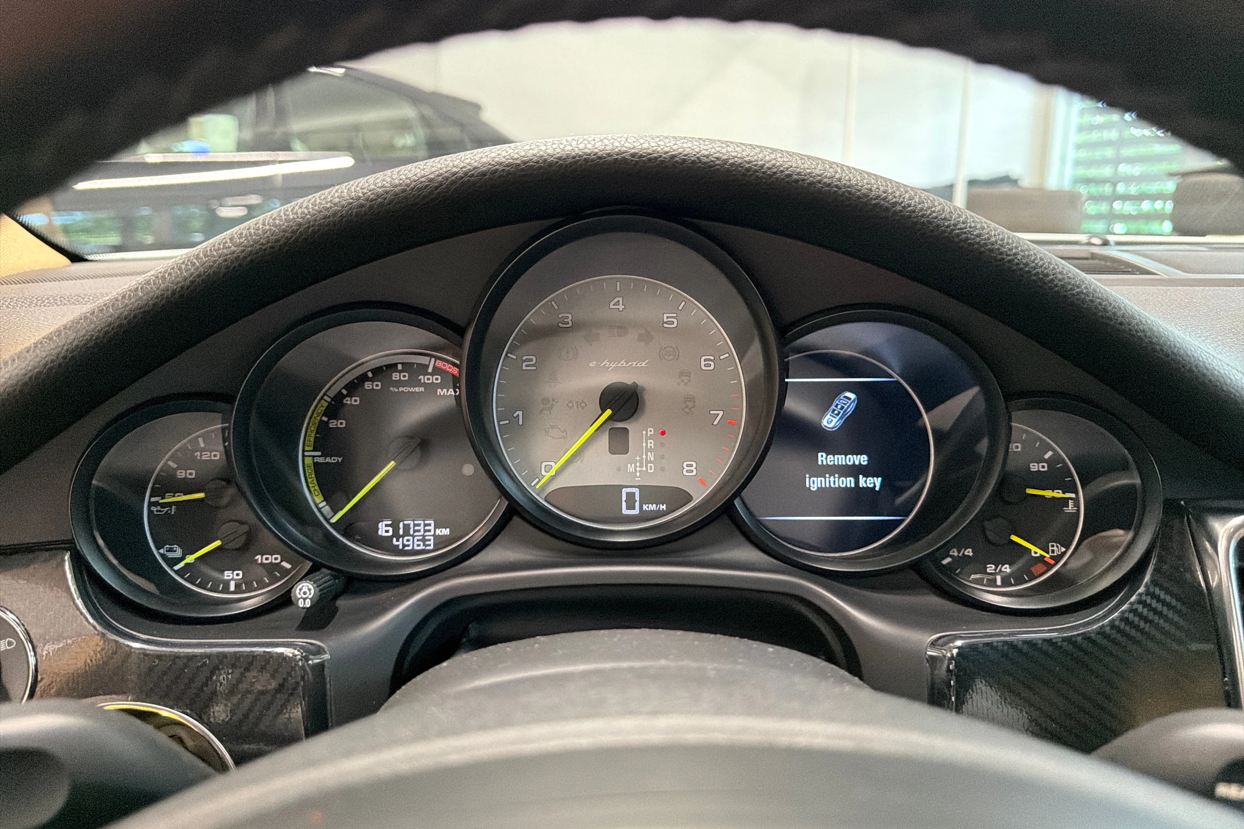 Valkoinen Porsche Panamera 2014 kuva 23.
