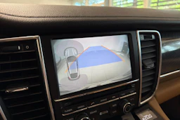 Valkoinen Porsche Panamera 2014 kuva 26.