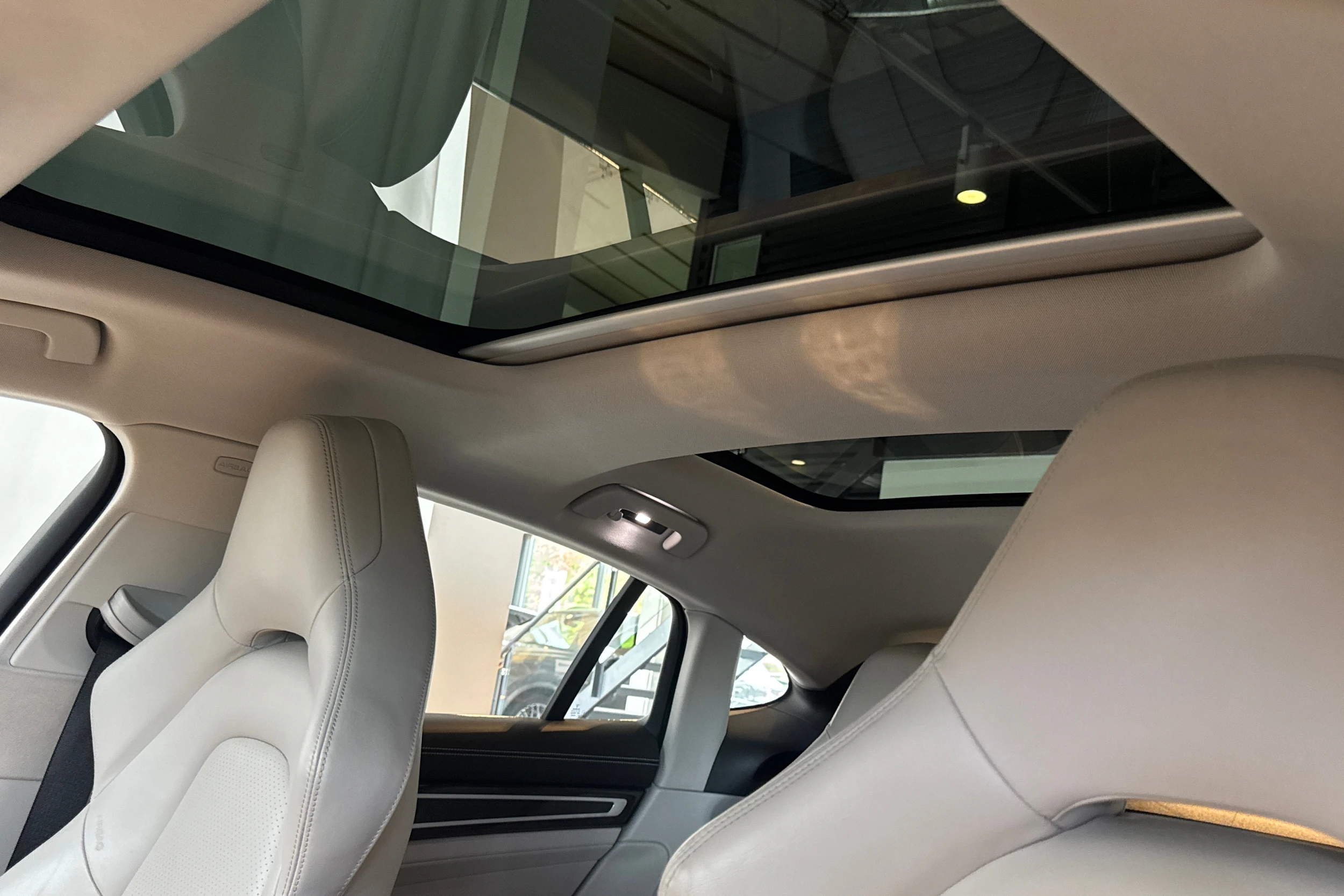 met. harmaa Porsche Panamera 2017 kuva 18.