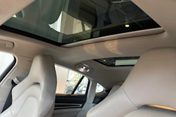 met. harmaa Porsche Panamera 2017 kuva 18.
