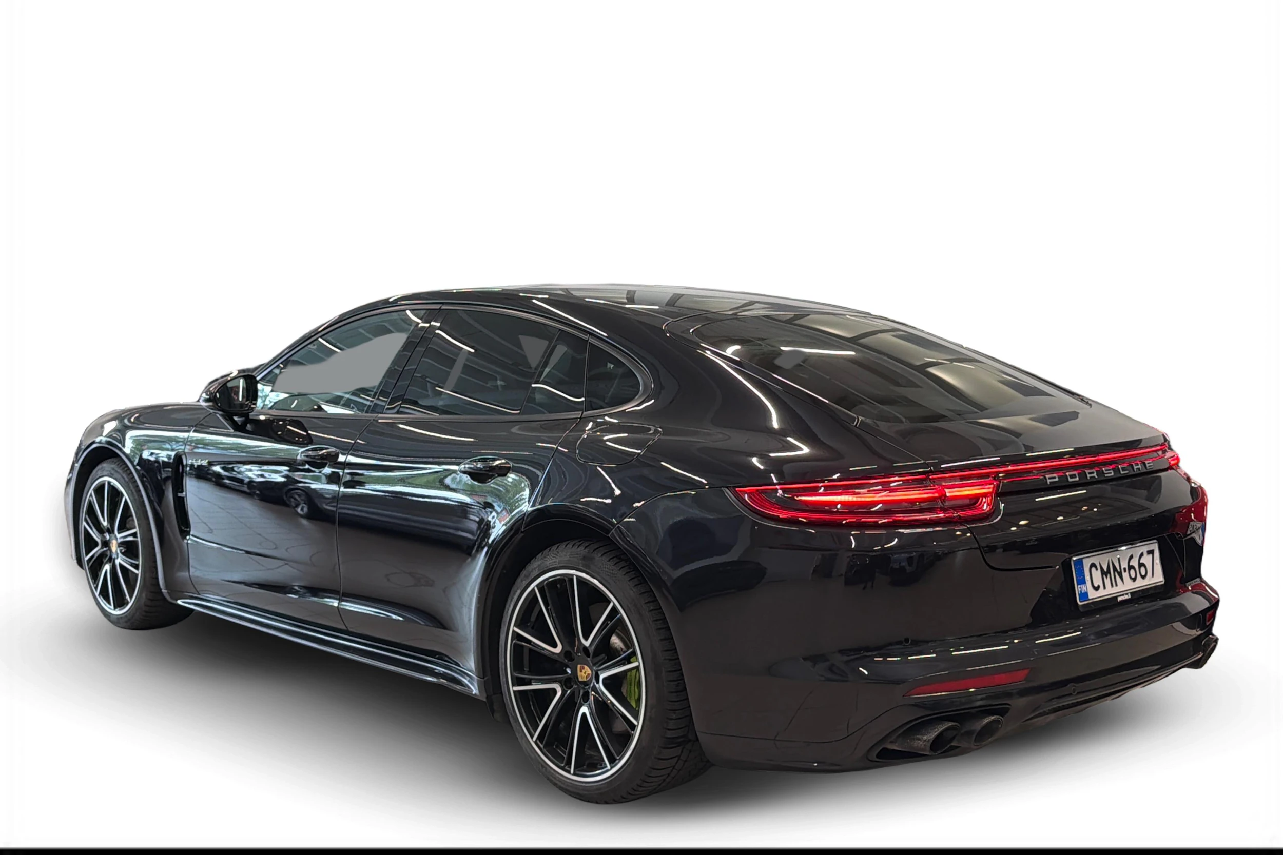 Musta Porsche Panamera 2017 kuva 2.
