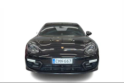 Musta Porsche Panamera 2017 kuva 5.