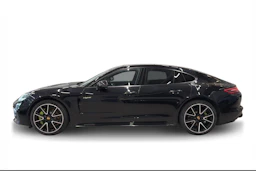 Musta Porsche Panamera 2017 kuva 6.