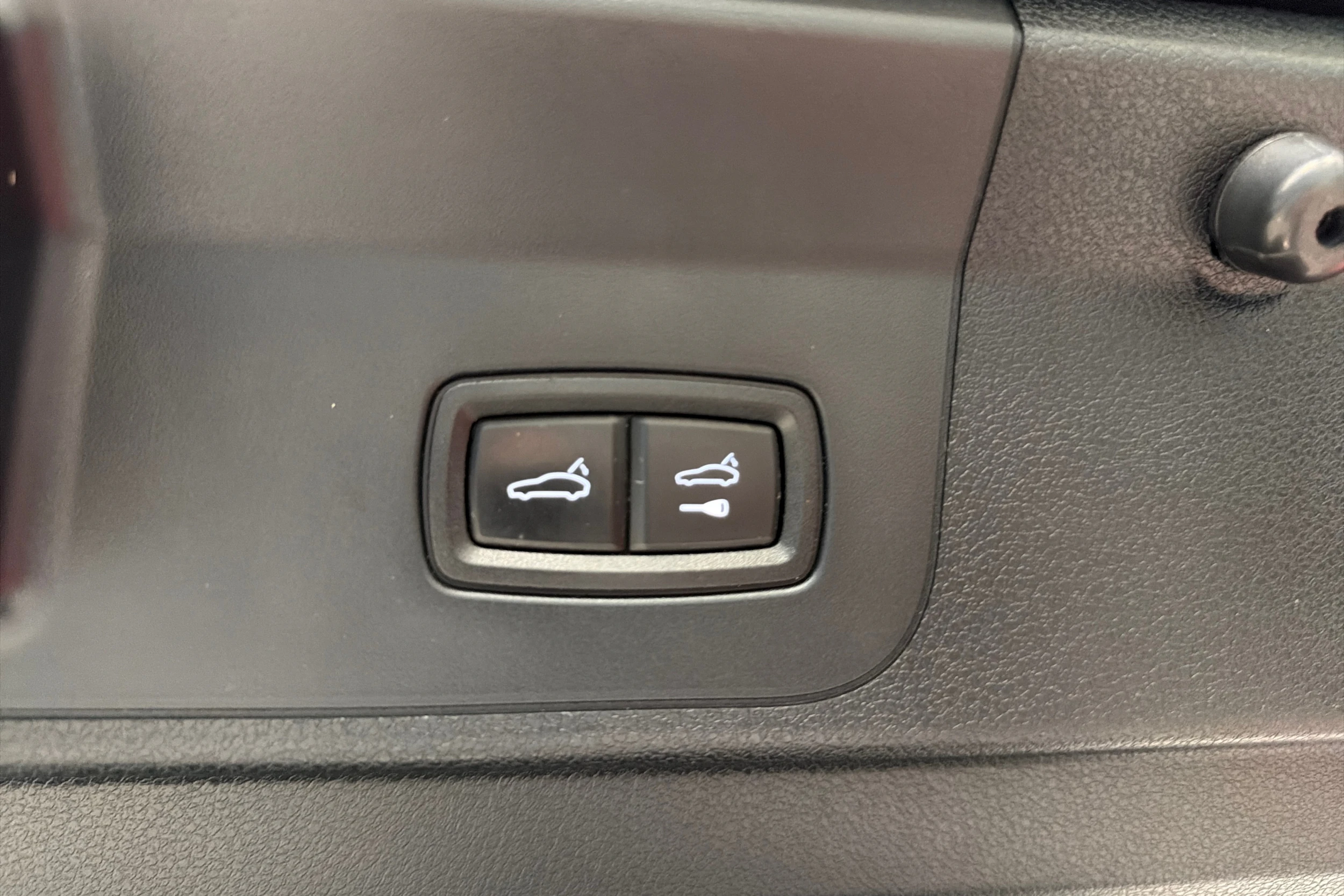 Musta Porsche Panamera 2017 kuva 12.