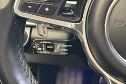 Musta Porsche Panamera 2017 kuva 17.